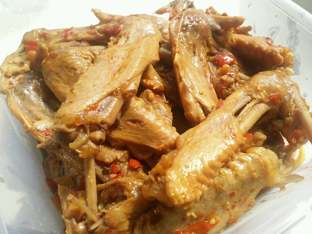 蒜蓉豆豉炖鸭翅