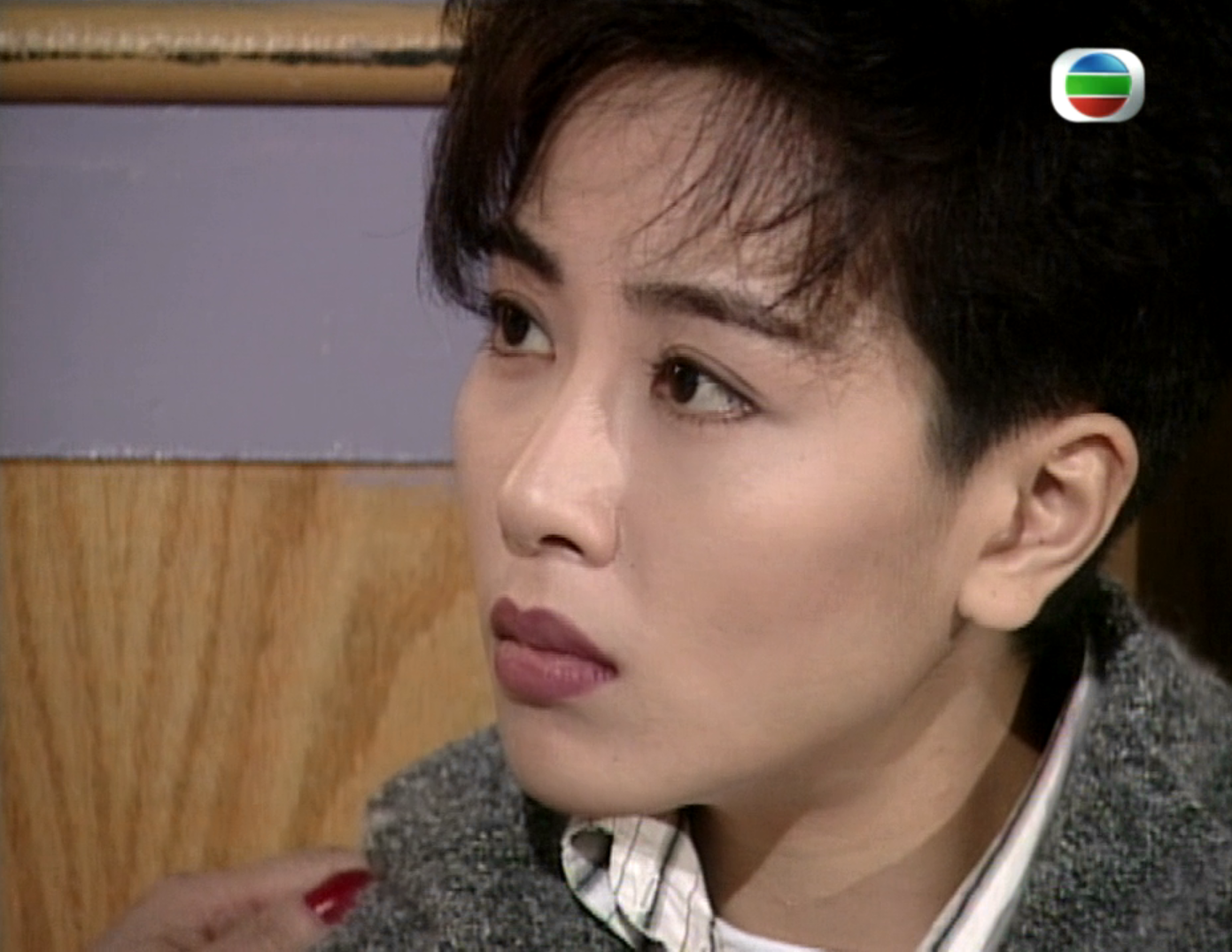 《烈火狂奔》是1994年 a target="_blank" href="/item/香港电视广播