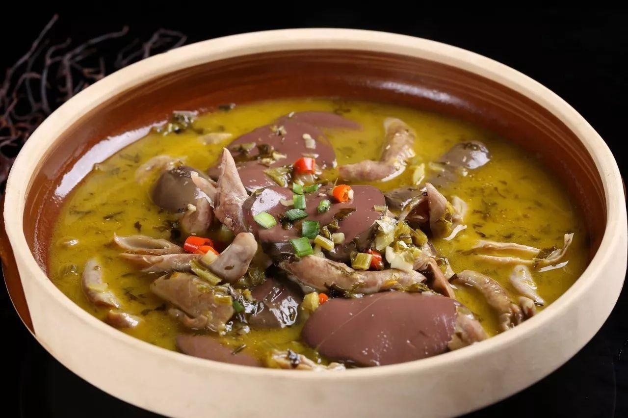 酸菜粉丝鸭血煲