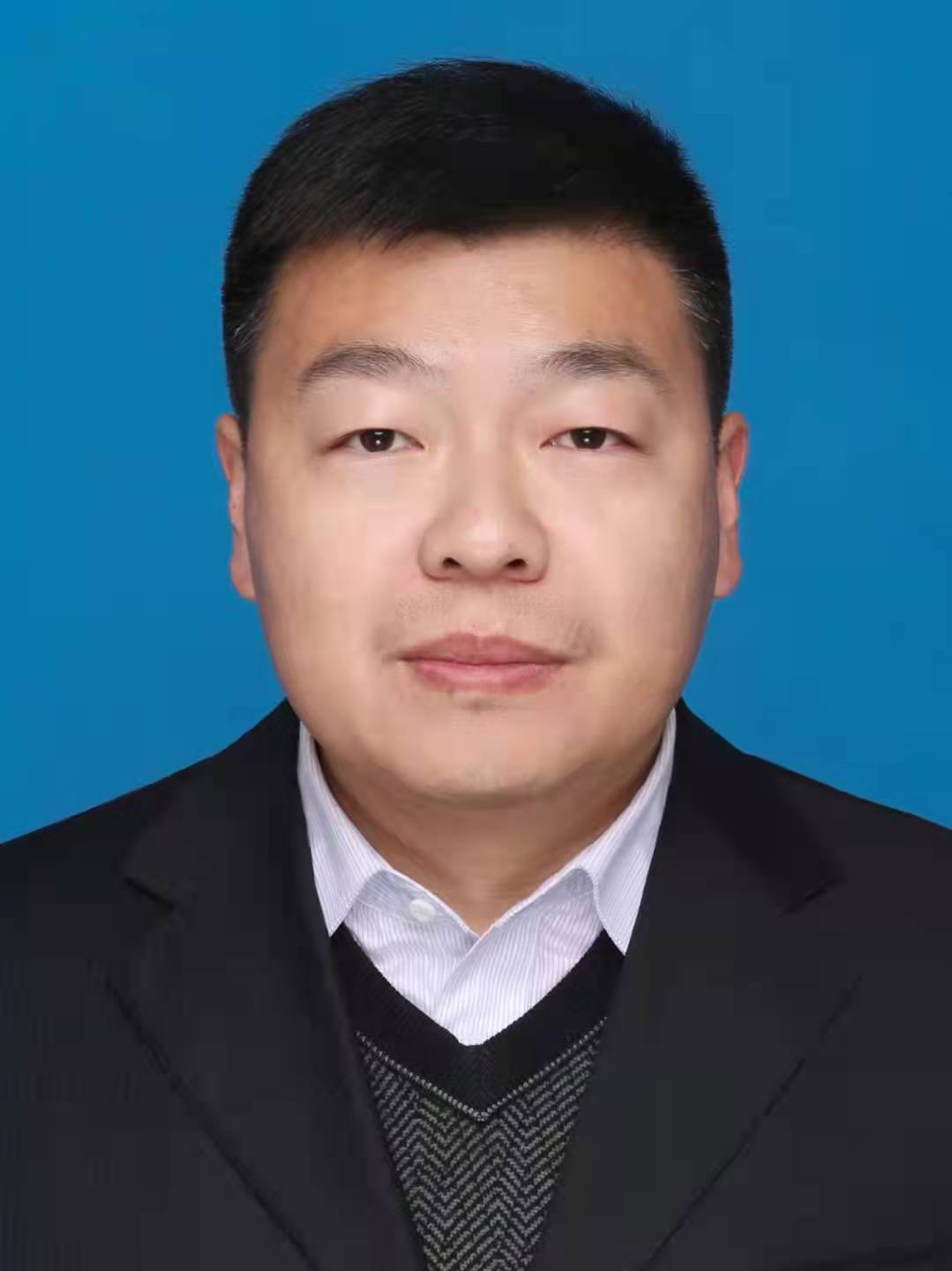  /p> p data-id="sxge79yfhvmv">现任连云港市连云区