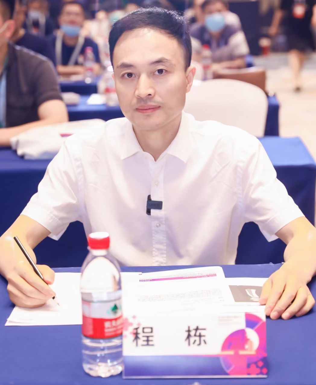  p data-id="2j2skfymukj">程栋是江西上饶广丰县洋口镇壶村人,父母都