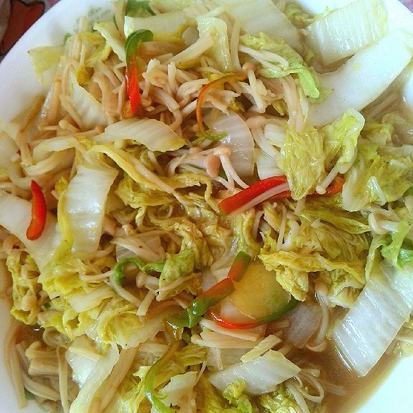 金针菇炒白菜