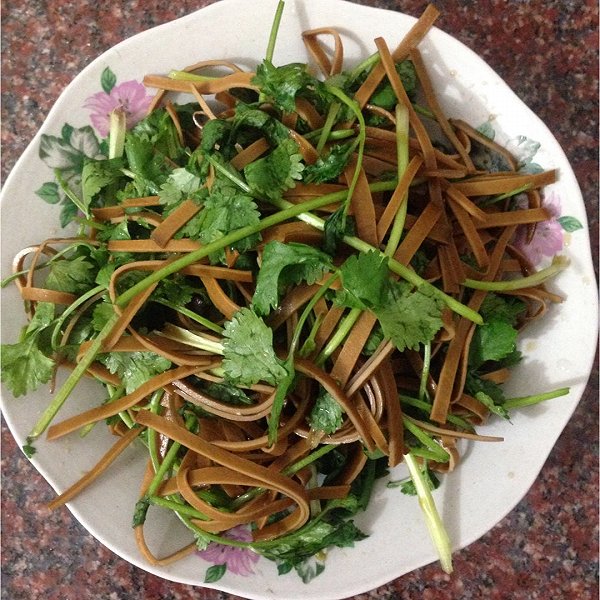 凉拌香菜香干丝