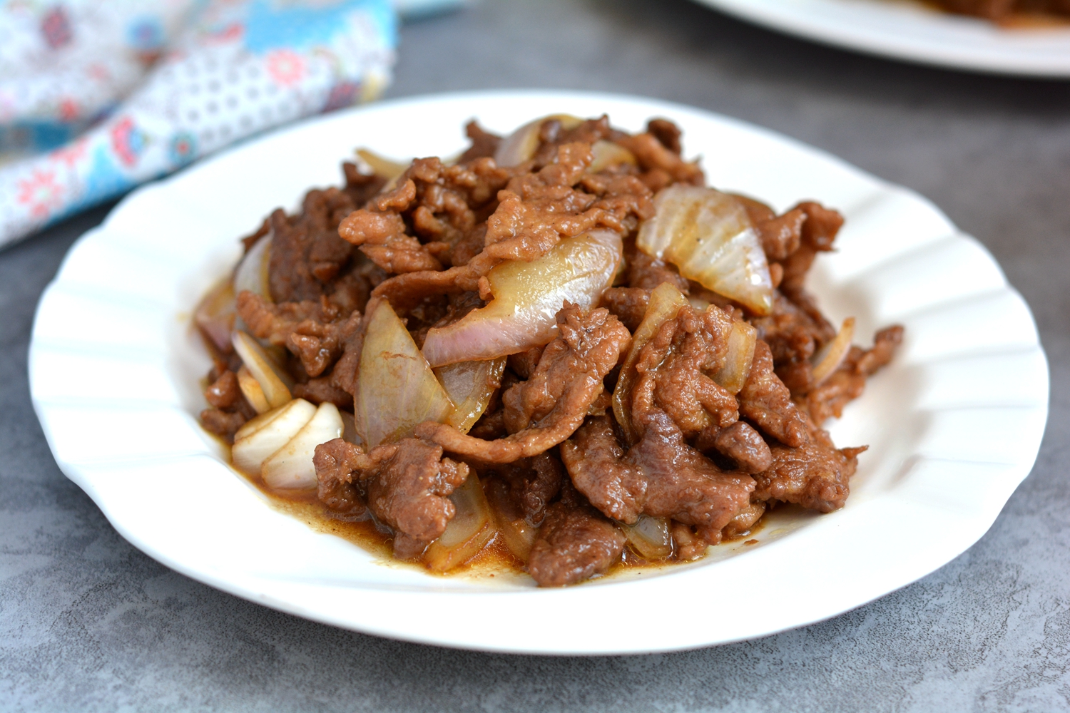 牛肉片炒洋葱