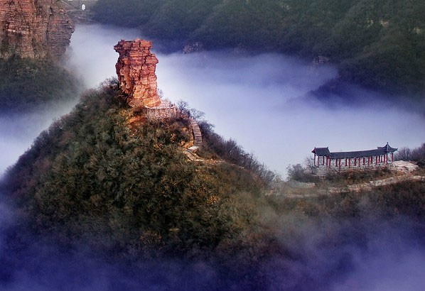  p>龙山,又名天井山,系崂山余脉,位于山东省青岛市 a target="_blank"
