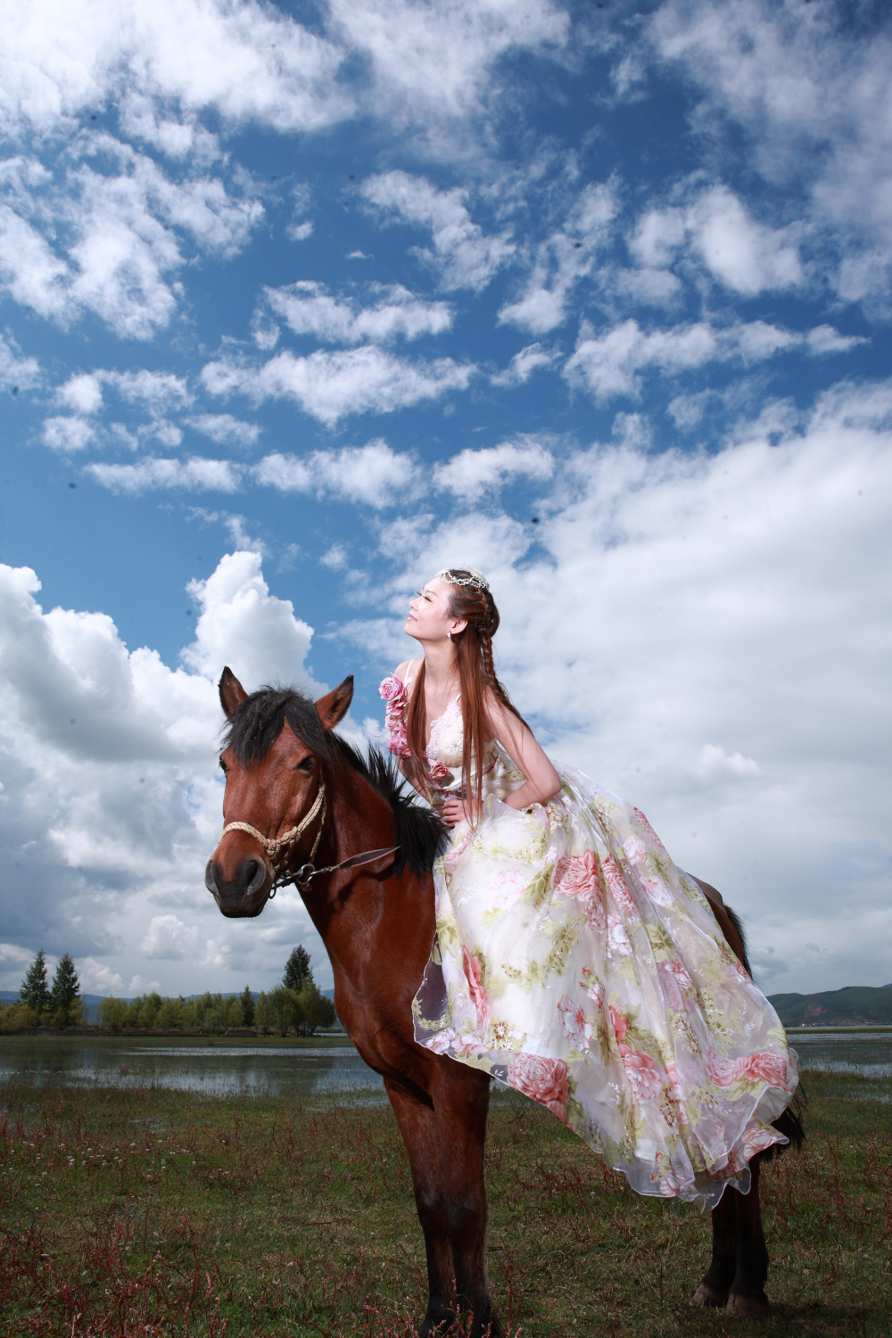  p>王潇潇,云南文山人,演员,歌手,模特. /p>