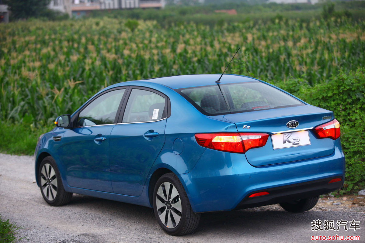 起亚k2