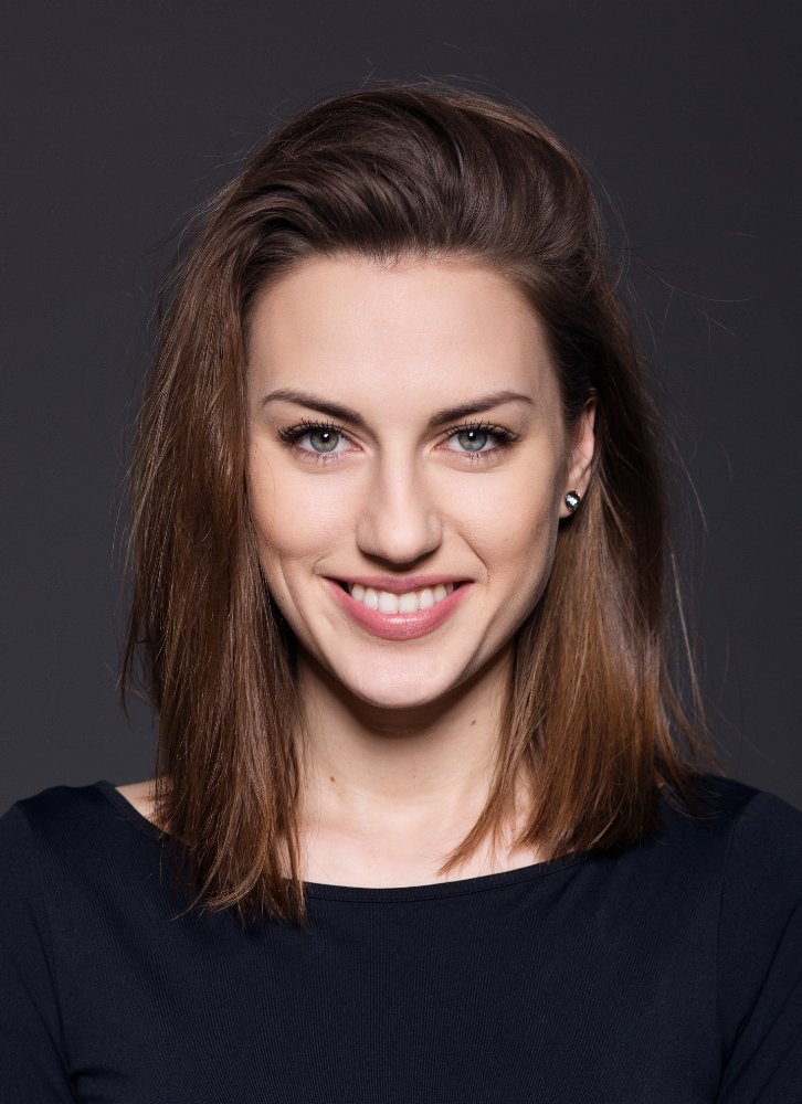  p>娜塔丽亚·吉尔曼妮 i>(natalia germani) /i>,1993年1月27日出生