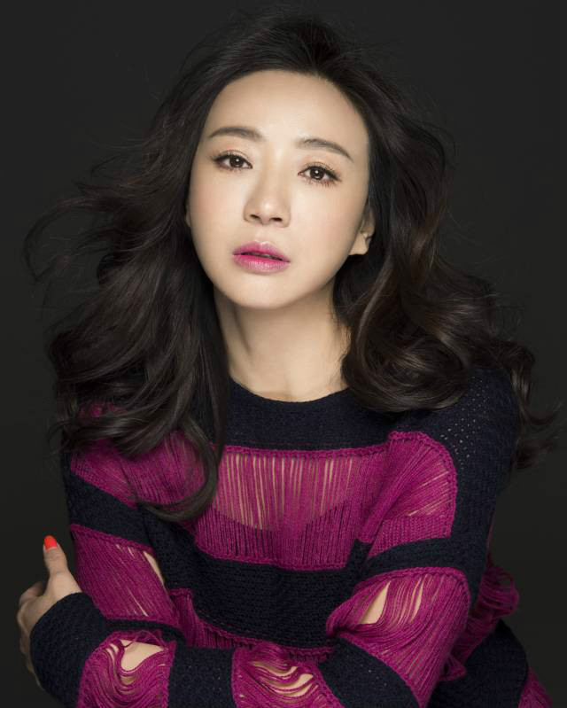 程实,出生于黑龙江,毕业于中国传媒大学,中国内地女演员