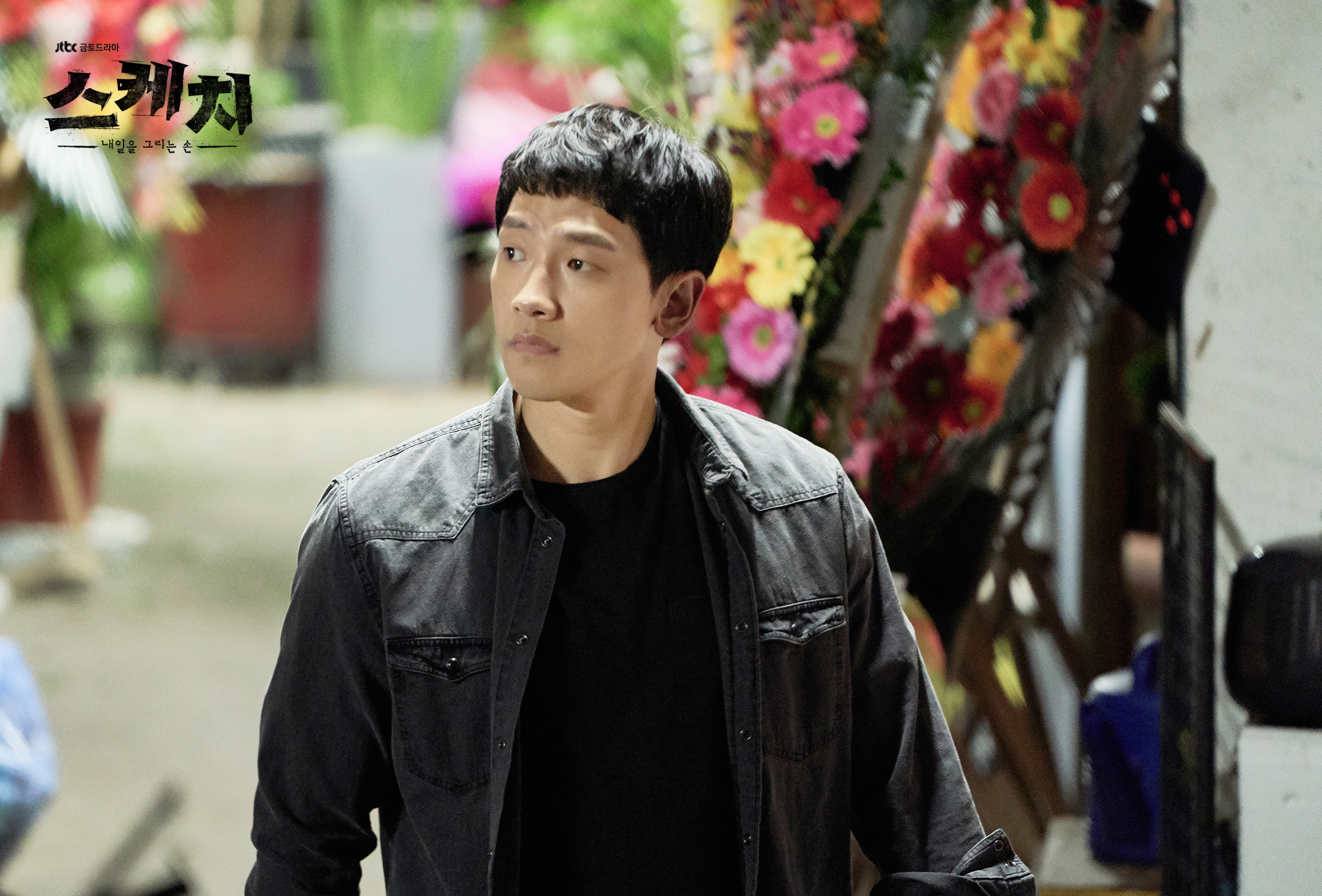  p>郑智薰(rain),1982年6月25日出生于韩国首尔,韩国流行男歌手,演员