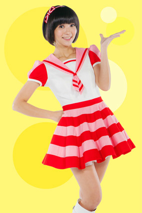  p>草莓姐姐,本名简皎竹,就读 a target="_blank" href="/item/台北