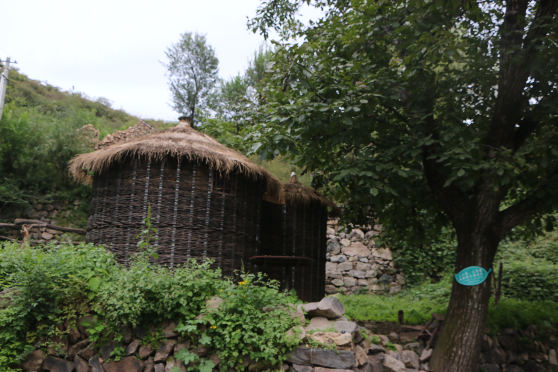  p>野三坡拒马写生基地位于河北省保定市涞水县野三坡.
