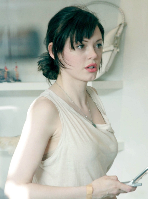  p>罗丝·麦高恩(rose mcgowan),1973年9月5日生于意大利,演员,歌手.
