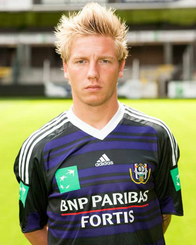  p>乔纳森·莱吉尔(jonathan legear),男,1987年4