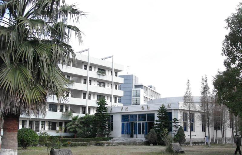  p>浙江省平阳师范学校,简称平阳师范或平师,原温州市属 a href="#"