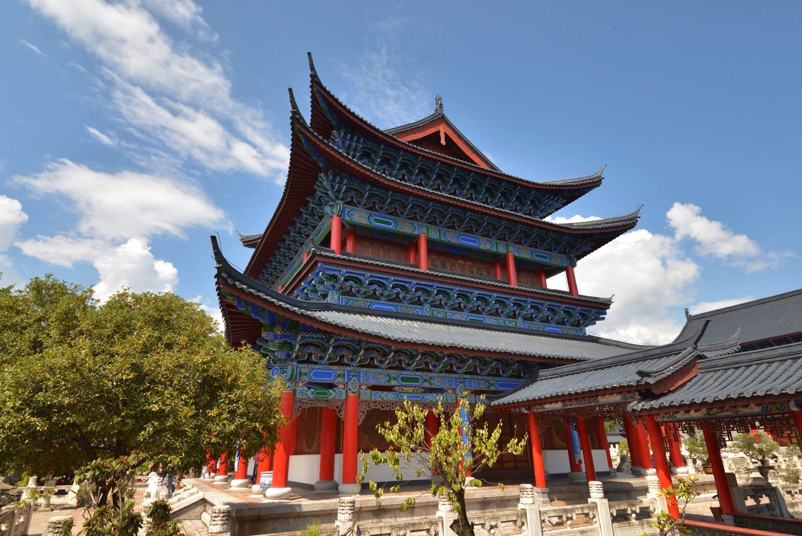  p>丽江古城位于 a target="_blank" href="/item/云南省/18664752"