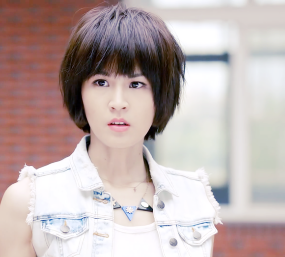 data-id="gnwiifzcpk">《 a target="_blank" href="/item/终极恶女