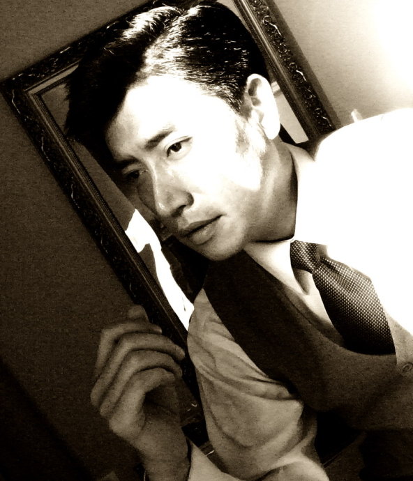  p data-id="gncoobaybw">张鹰,山东青岛人,中国男演员.