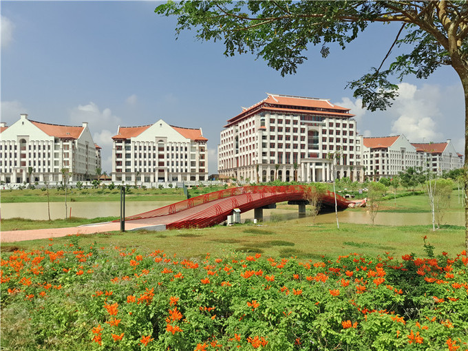  p>厦门大学马来西亚分校(xiamen university malaysia),简称厦大马校
