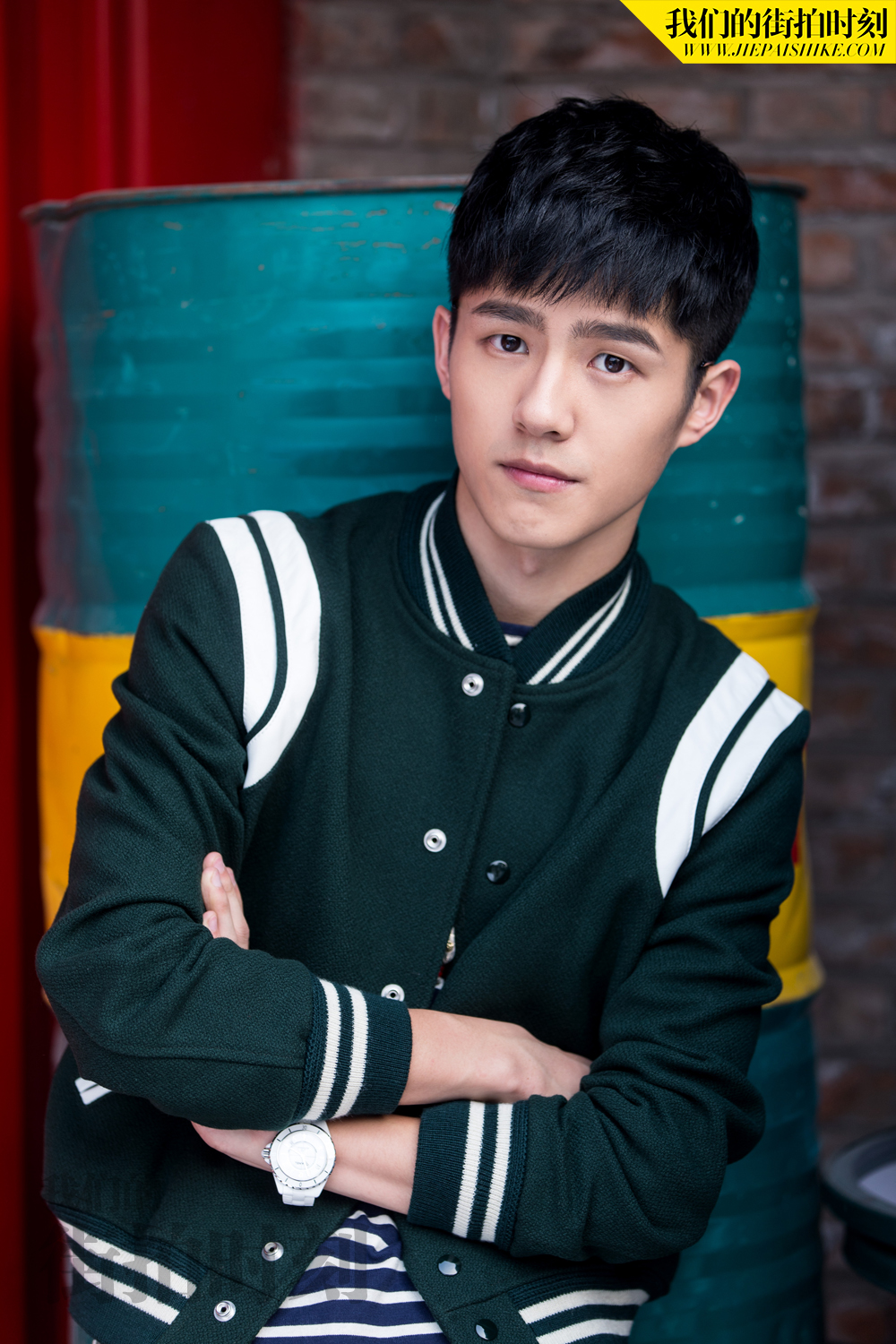  p>刘昊然,1997年10月10日出生于河南省平顶山市,中国内地男演员,毕业