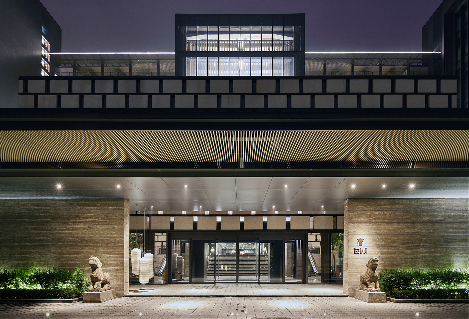 平方米,占地面积50000平方米,包括:南京涵碧楼酒店,南京涵碧楼行馆