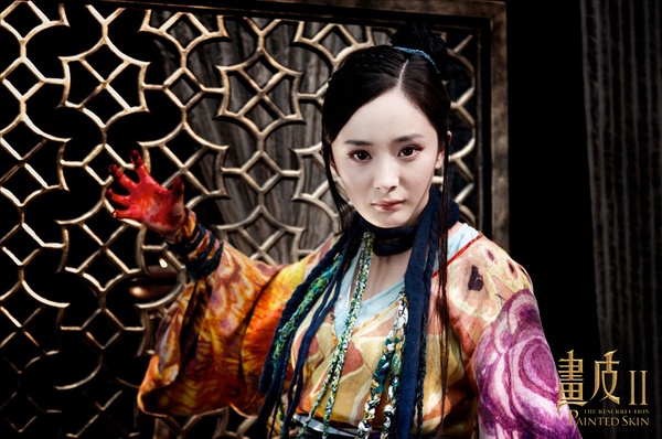  p>杨幂,1986年9月12日出生于北京市,中国内地影视女演员,流行乐歌手