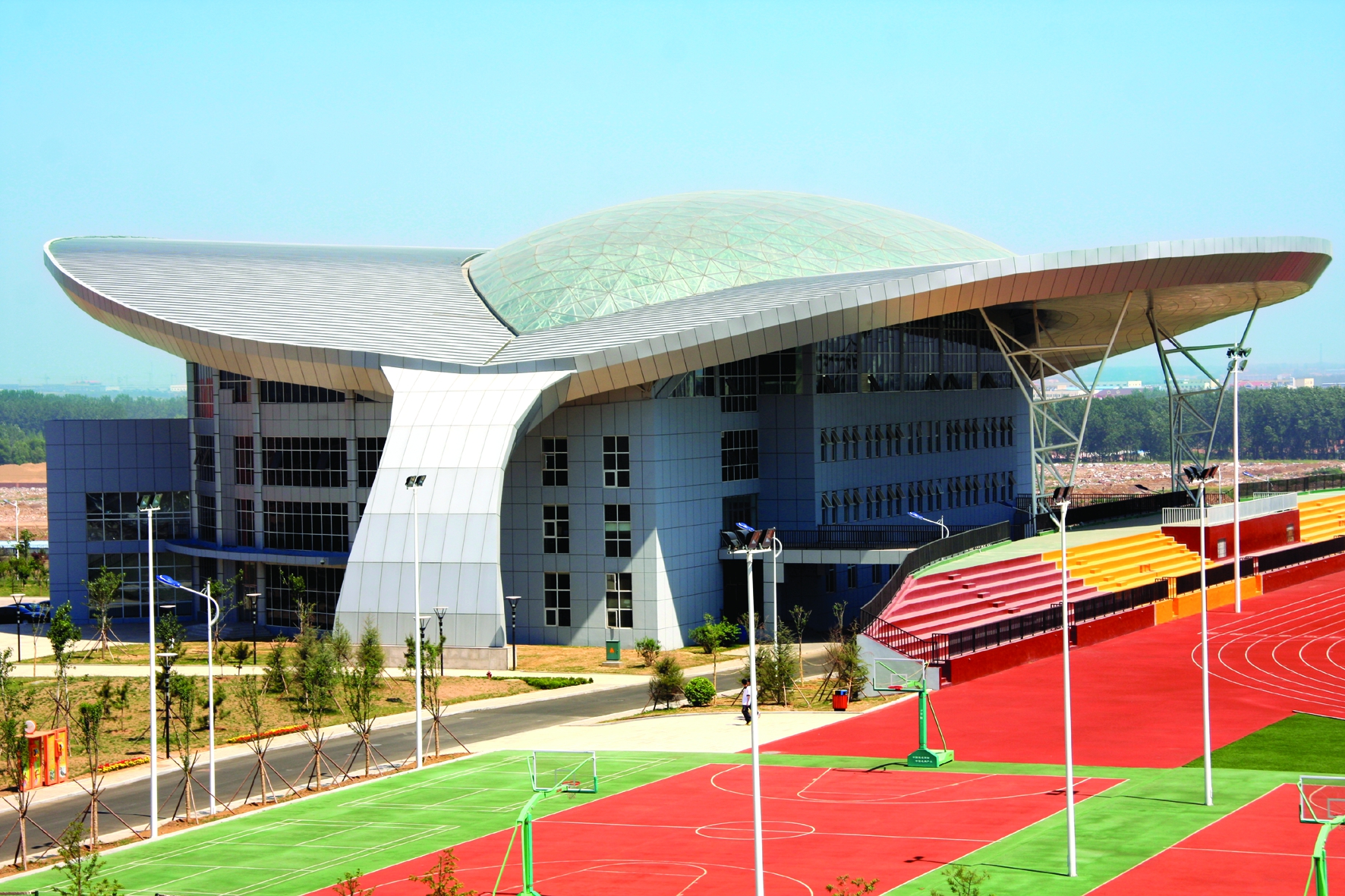  p>青岛市即墨区实验高级中学位于 a target="_blank" href="/item