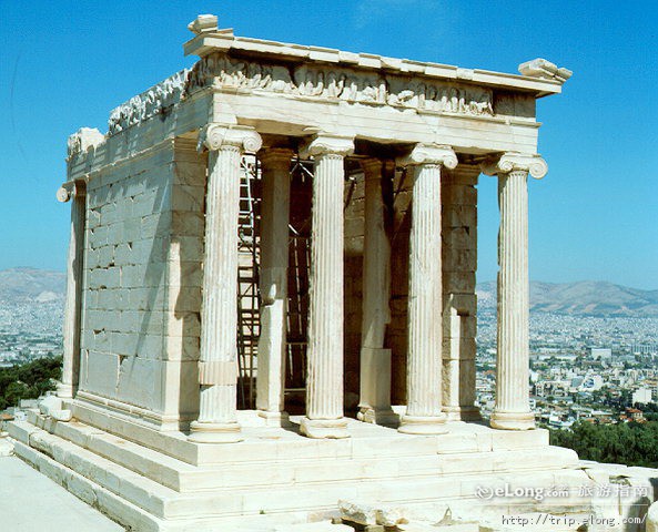 殿也称为无翼胜利女神殿,位于 a target="_blank" href="/item/雅典