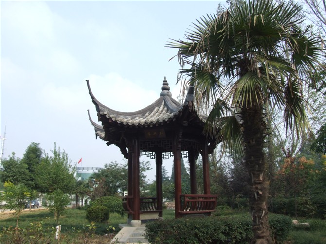  p>驻马店板桥水库水利风景区,位于河南省驻马店 a href="#">驿城区 