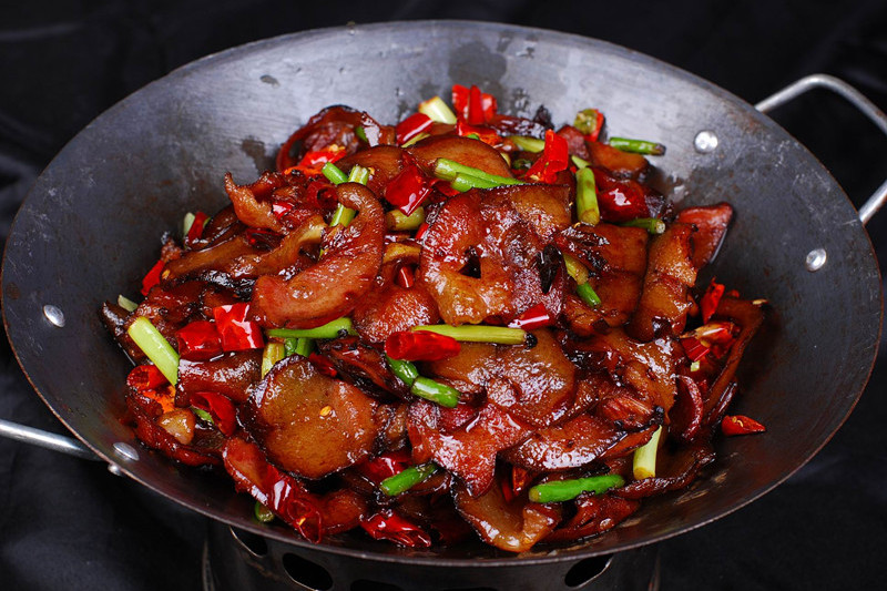 干锅柚香腊猪耳