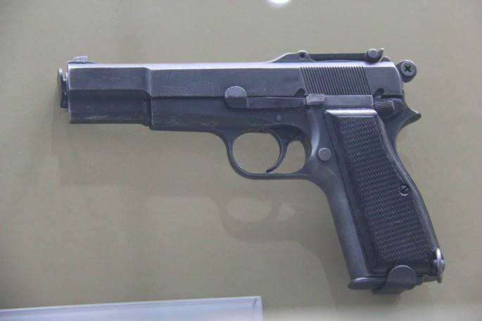 勃朗宁fn9毫米口径大威力手枪