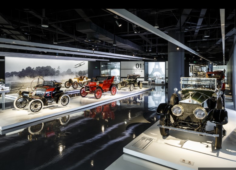  p data-id="gnhhaq10fw">上海汽车博物馆位于上海嘉定安亭的汽车 a