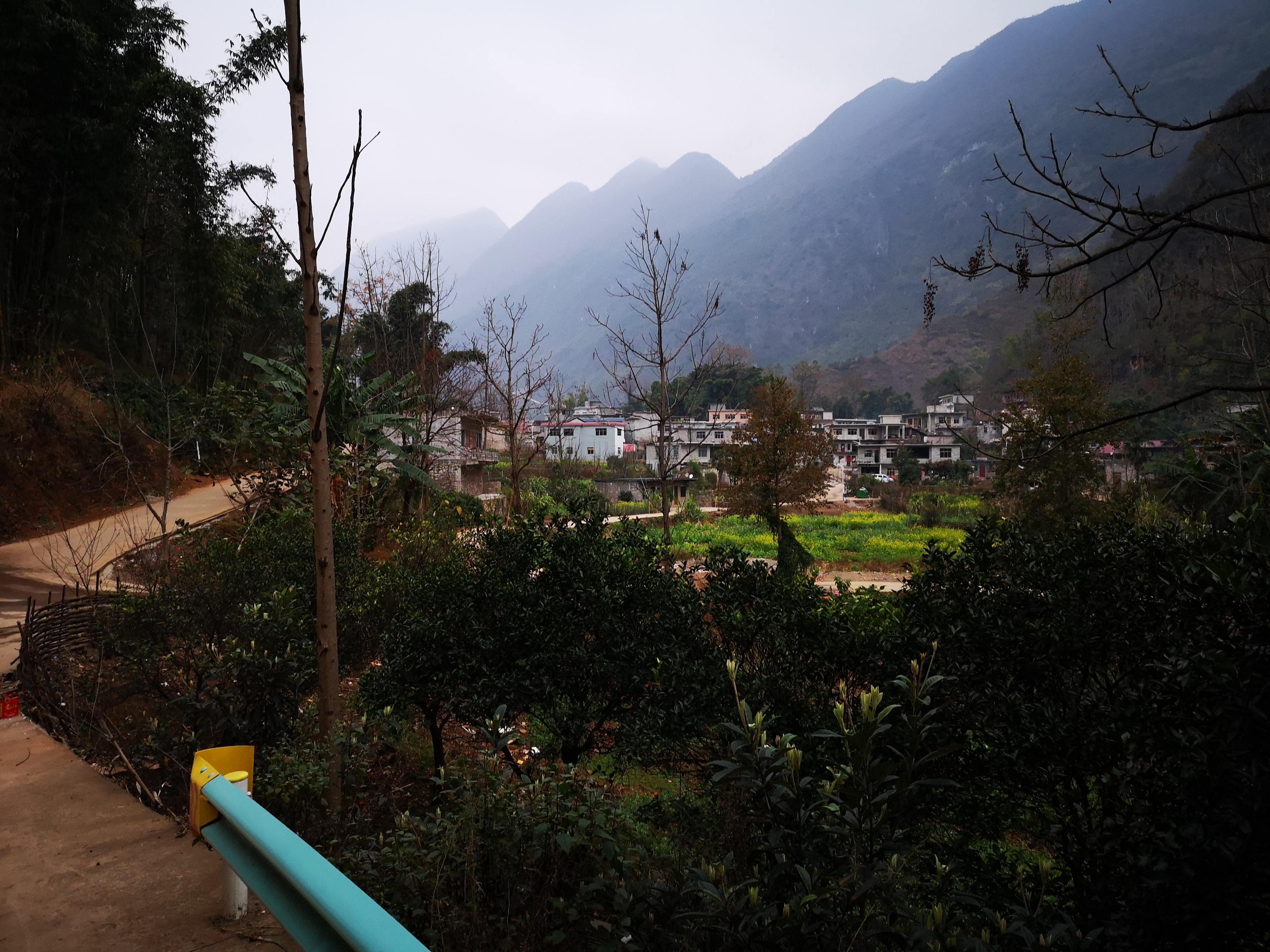  p data-id="gnz5w7ebge">平基村位于六盘水市六枝特区中寨乡 a