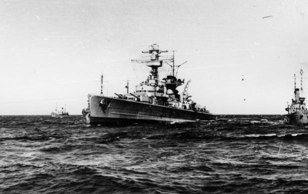 klasse,英文:deutschland class battleship,又称:装甲舰或袖珍招列