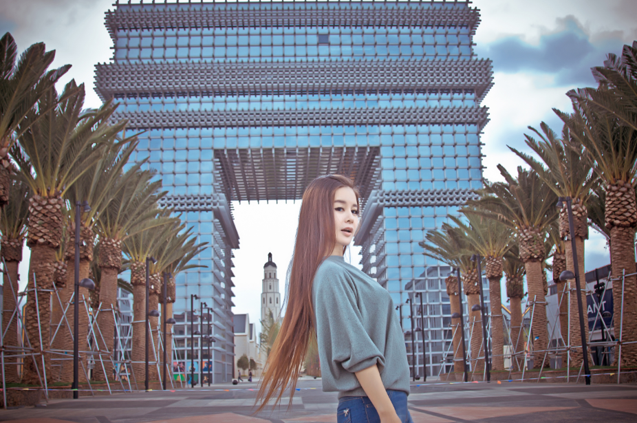  p>于文红,辽宁人,香港虞美人国际集团创始人.