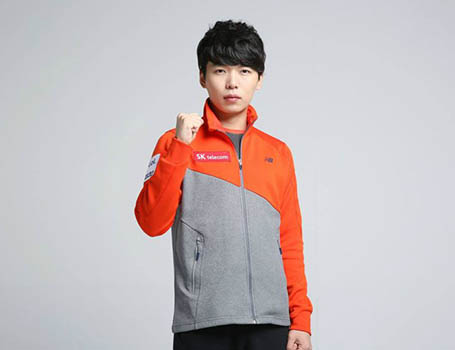  p>张庆欢,1991年2月12日出生于韩国,游戏id:marin,韩国《 a href="#"