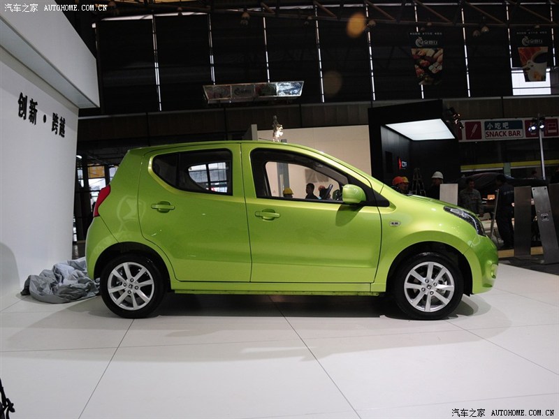  p>众泰z100是众泰汽车旗下的微型车. /p>