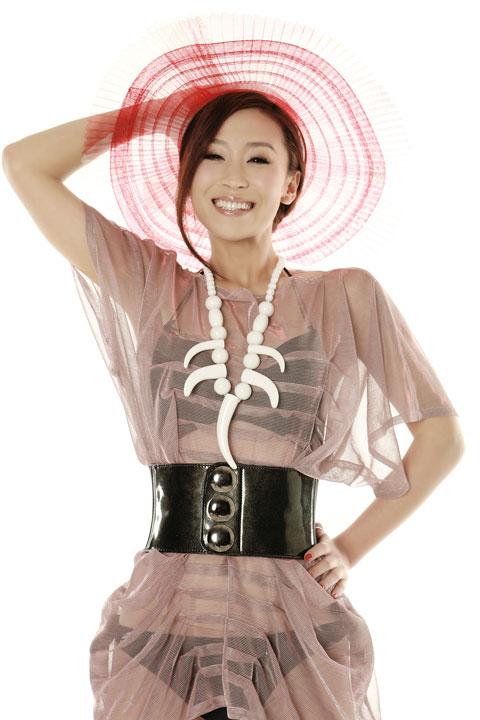  p>苗圃,1977年2月22日出生于陕西省西安市,中国内地影视女演员,毕业