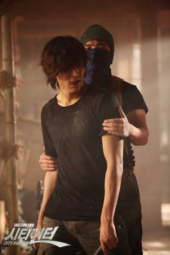  p>《城市猎人》是韩国sbs电视台于2011年5月25日首播的水木剧.