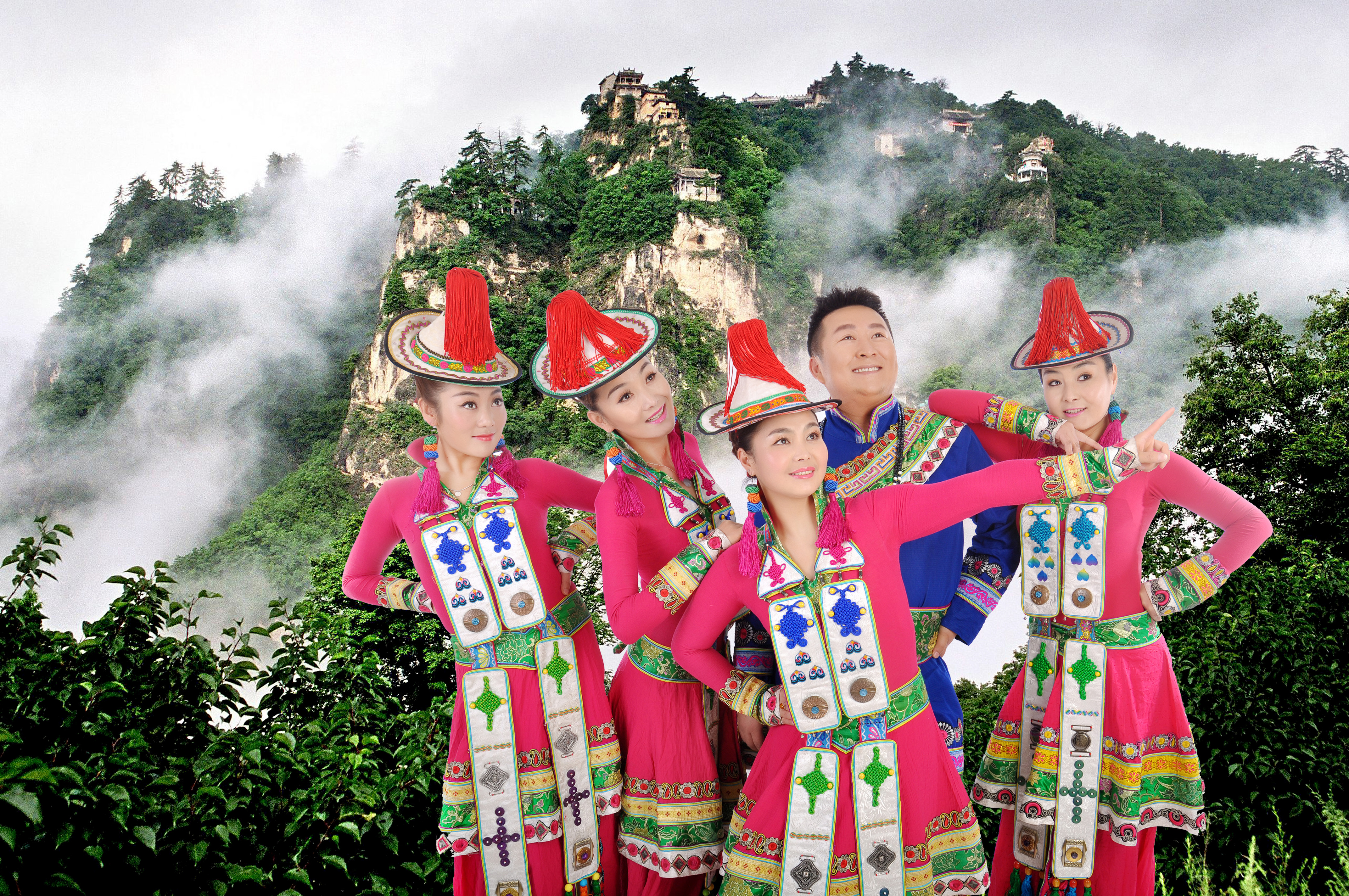 作曲,裕固族萨尔组合演唱,李志锋导演摄制的一首歌唱大美甘肃的单曲