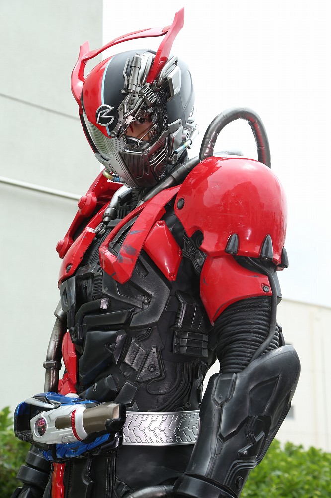 假面骑士超dead heat drive