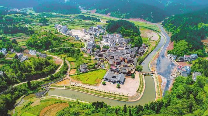 target="_blank" href="/item/泸溪县/2375889" data-lemmaid="