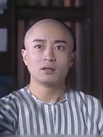 黄麒英