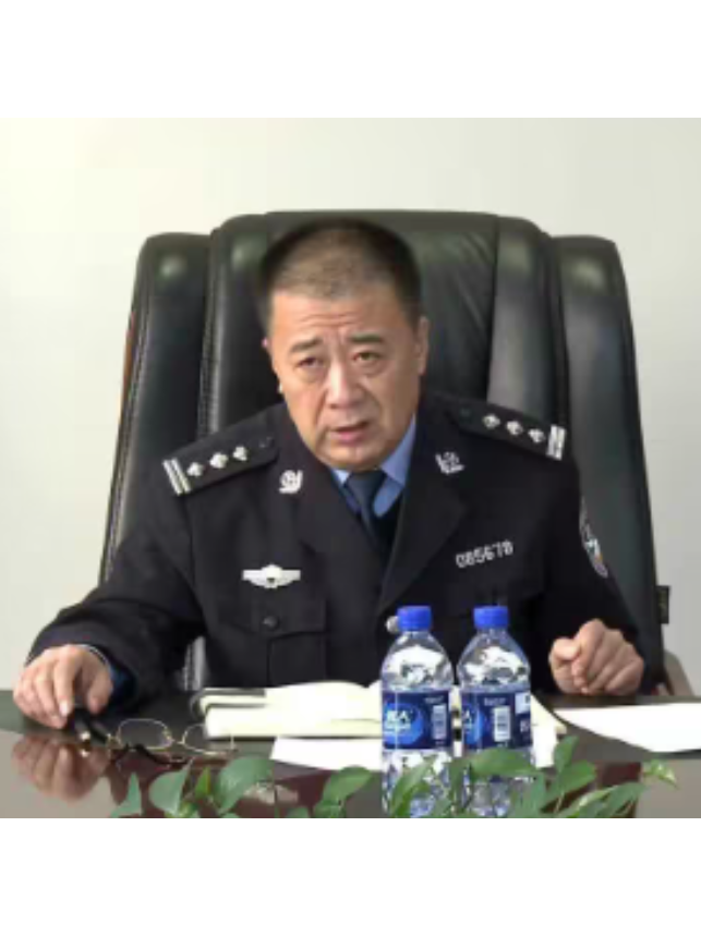 丁庆宝,曾任黑龙江省鹤岗市公安局治安