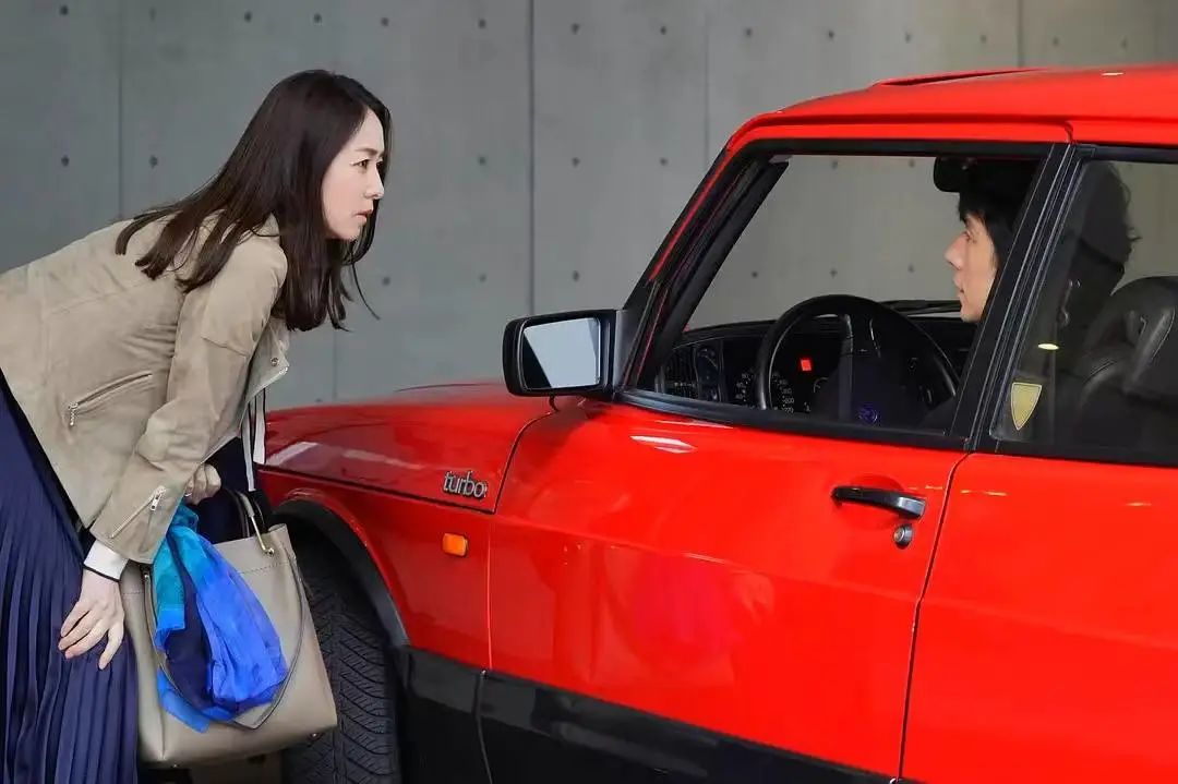 奥斯卡新贵滨口龙介：驾驶我的车，聆听他人事_百科TA说