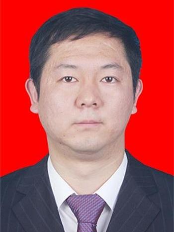  p>巨鹏杰,现任山西省忻州市神池县委常委,政府副县长. /p>