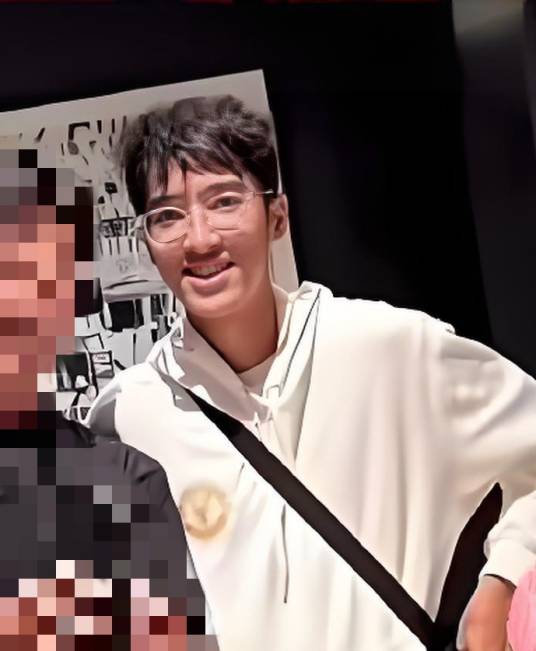 李立仁（华语流行乐男歌手李克勤的长子）_百度百科