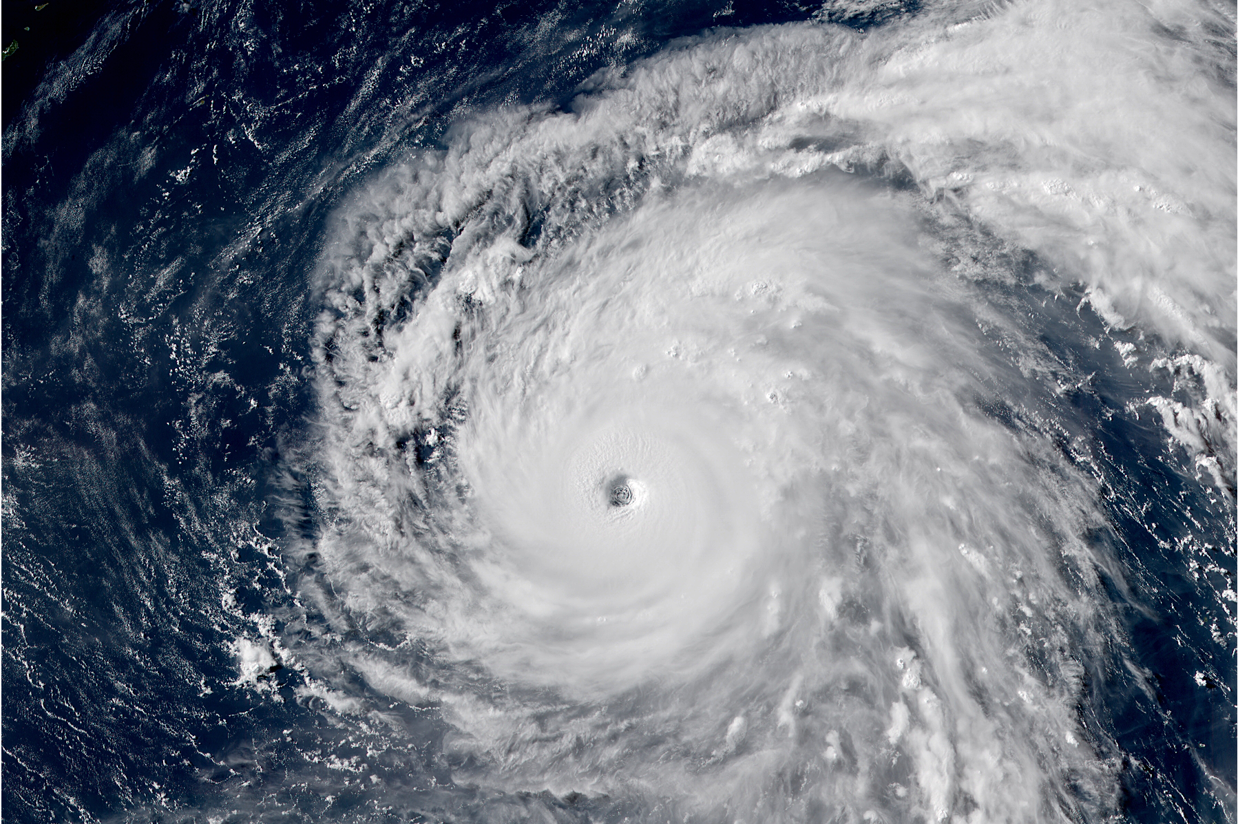 台风警报中心:10w, a target="_blank" href="/item/菲律宾大气地球