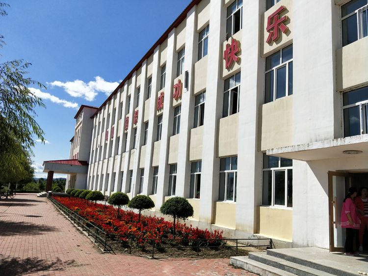  p>裴德镇,隶属黑龙江省鸡西市密山市,地处密山市北部,东与兴凯镇