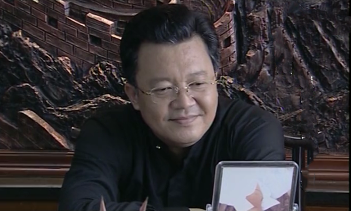 中的角色,由演员<a target="